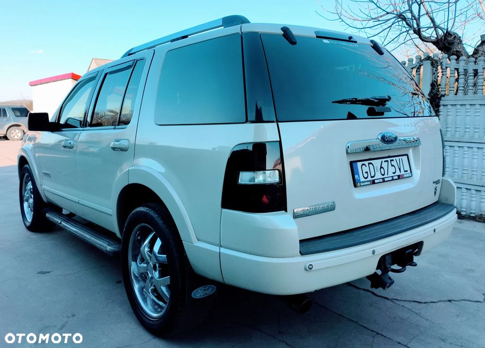 Ford Explorer 4.6 4WD - 3