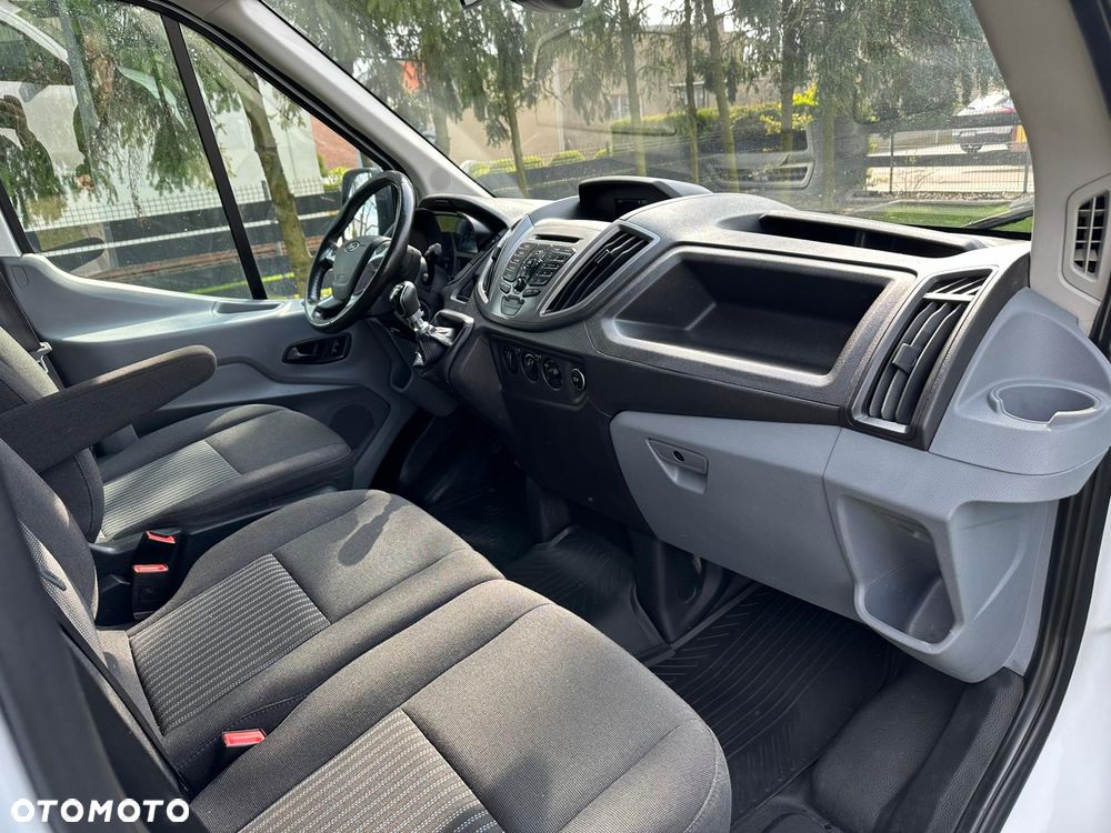 Ford Transit - 11