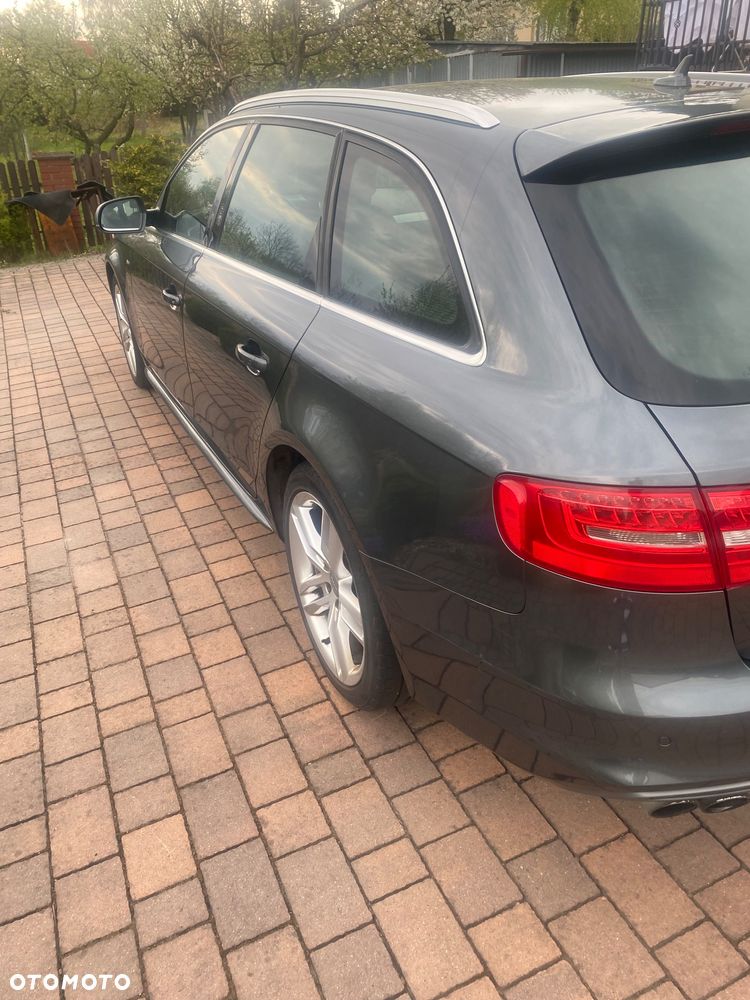 Audi A4 Avant 2.0 TDI DPF Ambition - 11