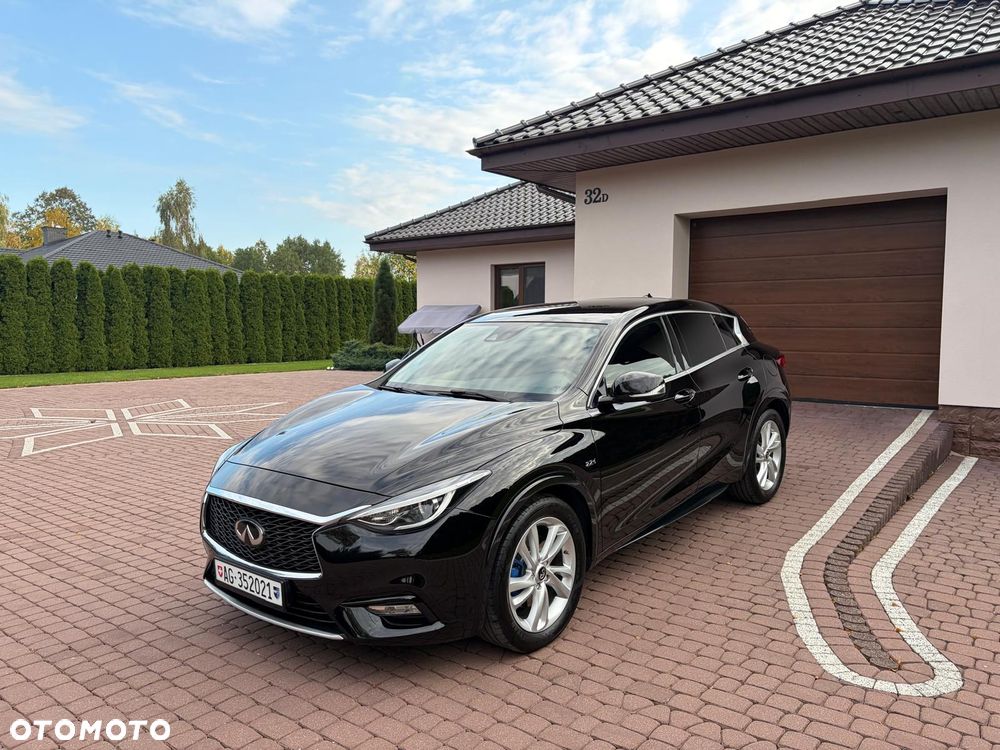Infiniti Q30 2.2d DCT AWD Sport - 3
