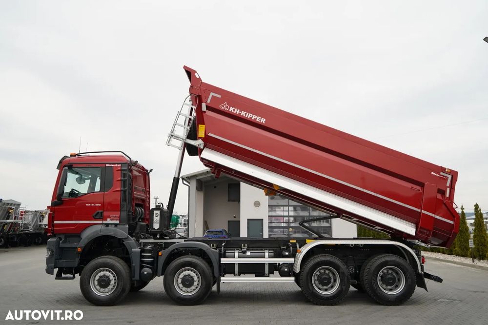 MAN TGS 41.480 / 8X8 / ​​BASCULATOR / AUTOMAT / NOU-NOUȚ / ECHIPAMENTE BOGATE / DISPONIBIL IMEDIAT / AUR METALIC / - 2