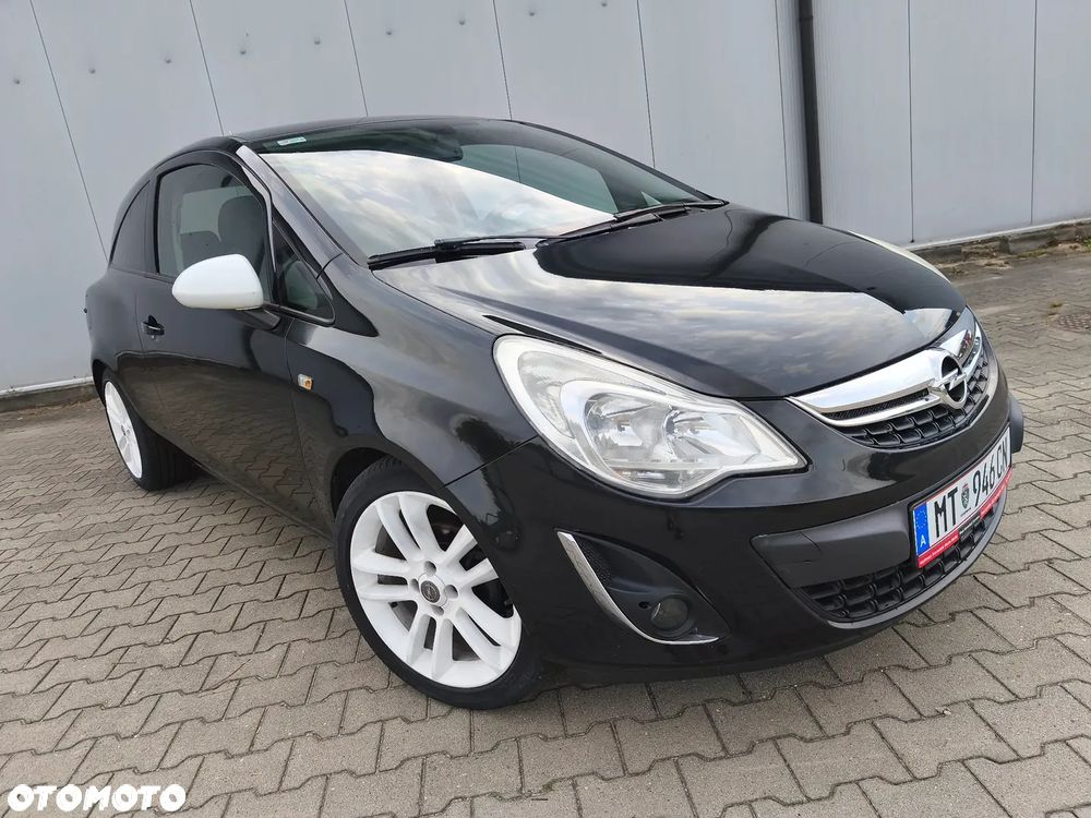 Opel Corsa 1.4 16V Color Edition - 2