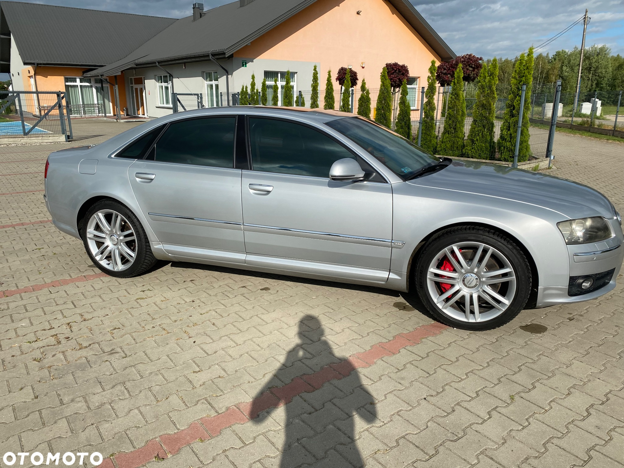 Audi A8 4.2 Quattro - 3