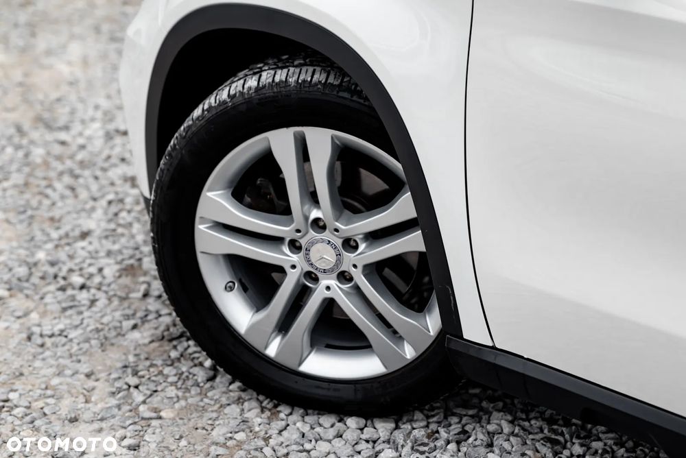 Mercedes-Benz GLA 250 4Matic 7G-DCT Activity Edition - 15