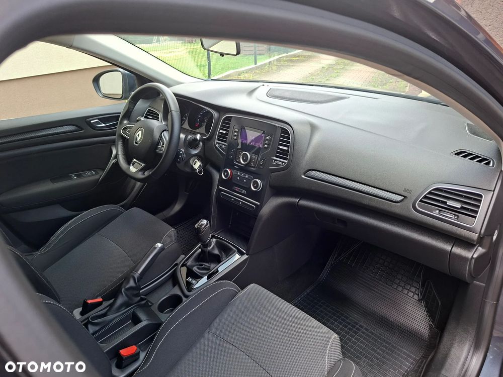Renault Megane ENERGY TCe 100 EXPERIENCE - 23