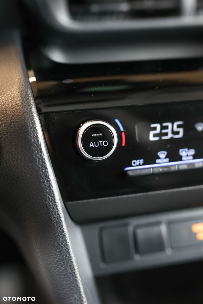 Toyota Yaris Cross Hybrid 1.5 Comfort - 30