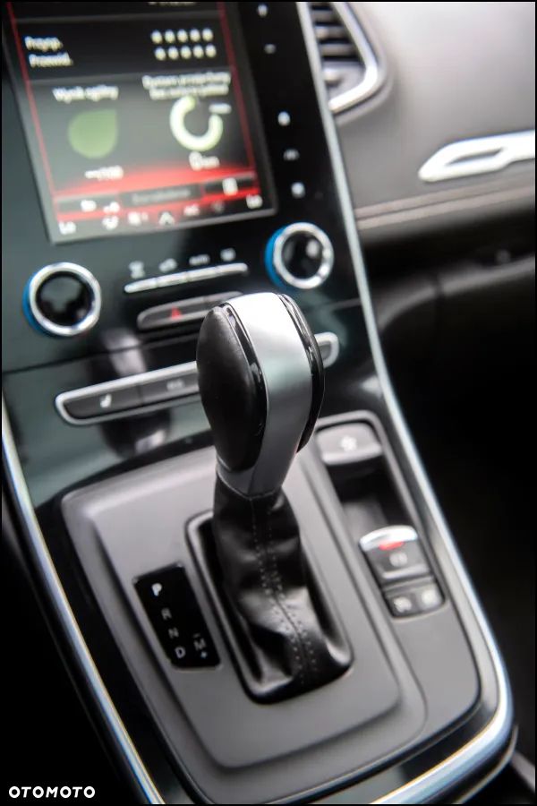 Renault Grand Scenic - 31