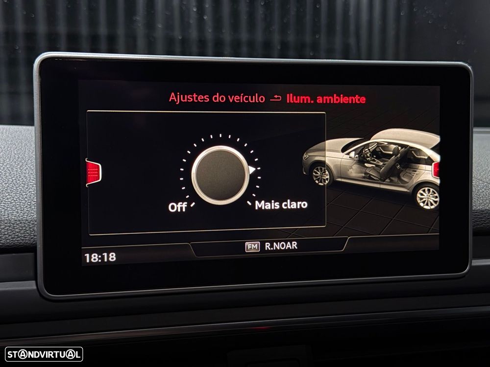 Audi A4 2.0 TDI S-line S tronic - 28