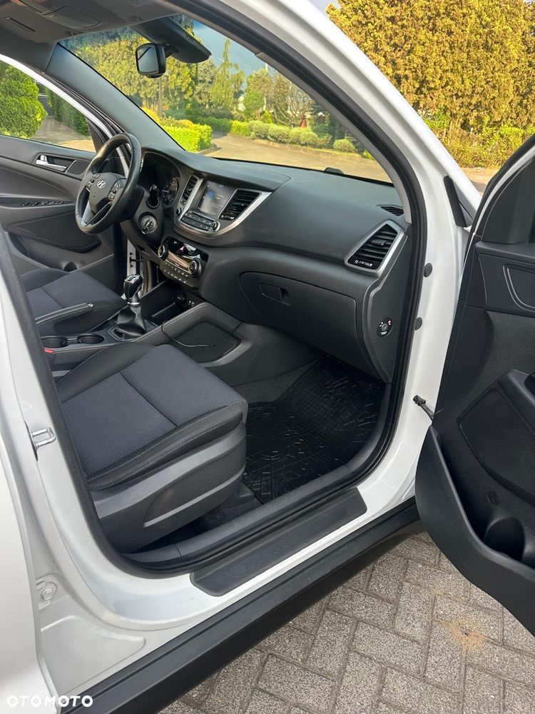 Hyundai Tucson 1.6 GDI BlueDrive Comfort 2WD - 20