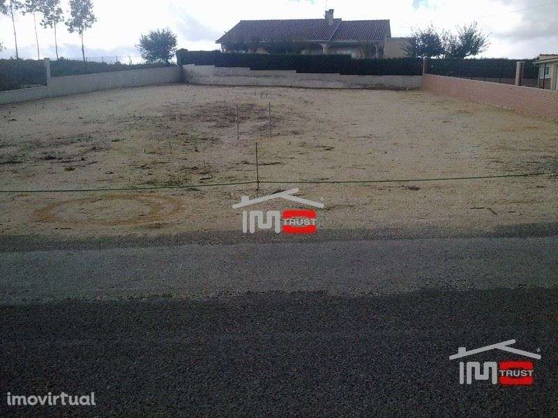 Lote de Terreno para exposições ou stand automoveis - Grande imagem: 2/5