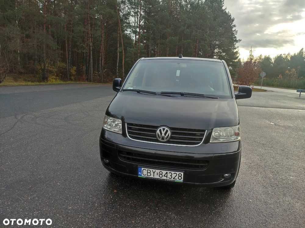 Volkswagen Multivan - 1