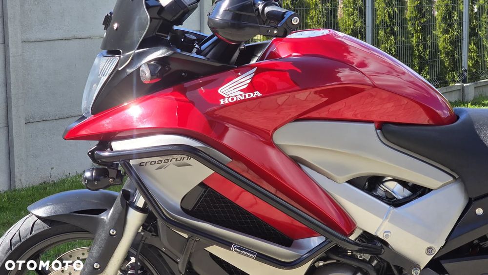 Honda VFR - 13