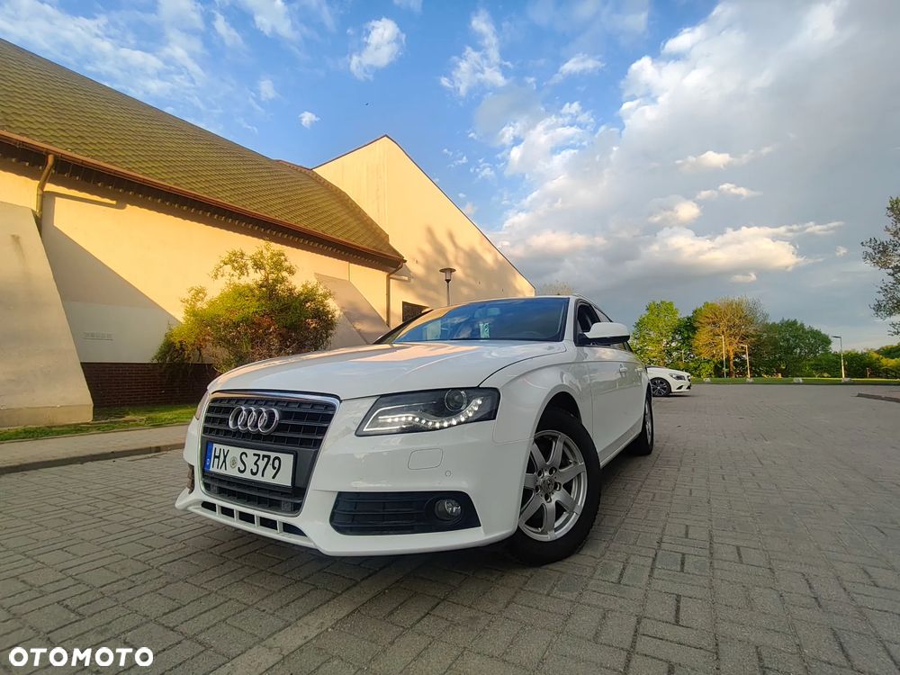 Audi A4 Avant - 4