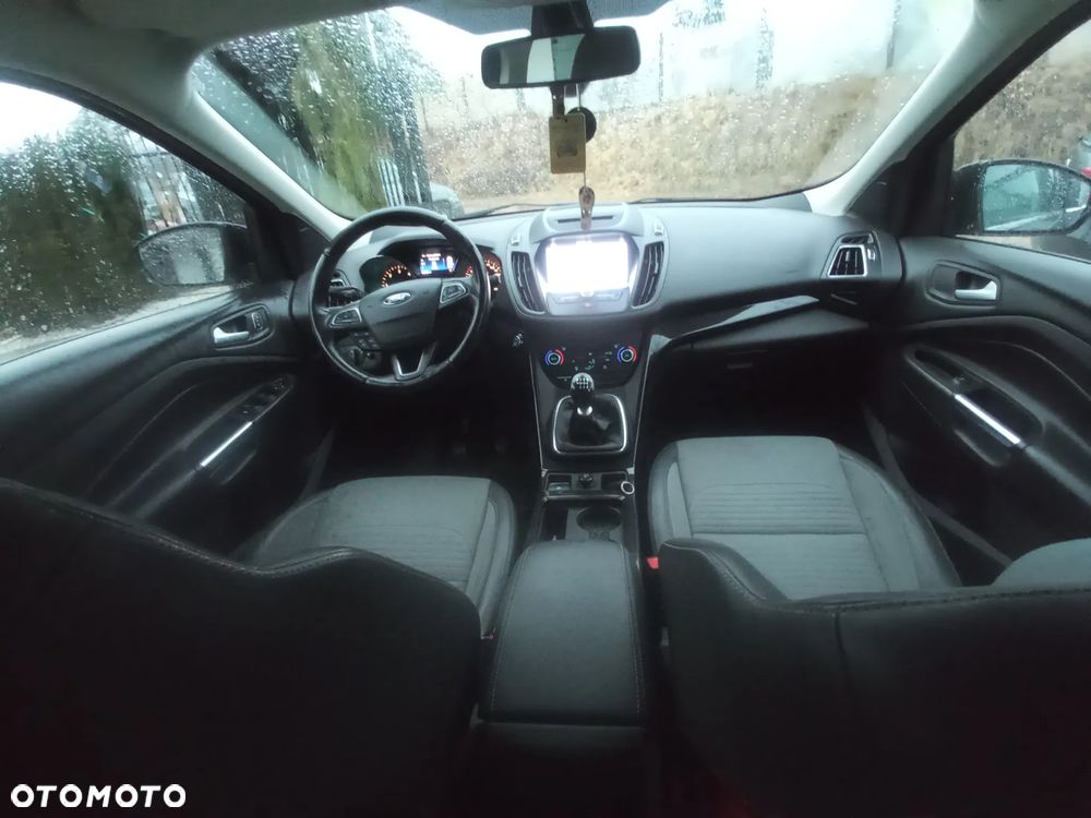 Ford Kuga 2.0 TDCi 4x4 Vignale - 19