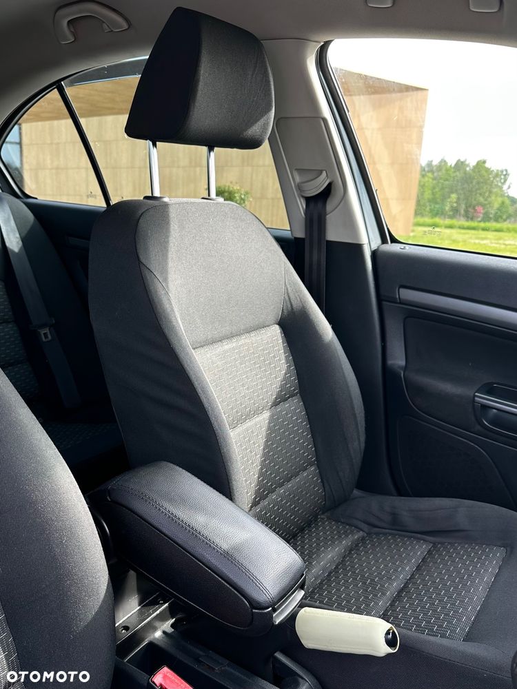 Skoda Octavia 1.6 Classic - 9