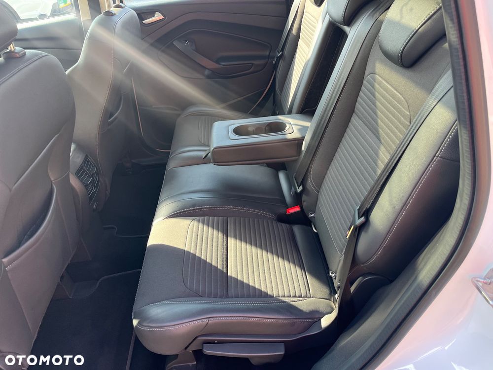 Ford Kuga 2.0 TDCi 4x2 Titanium - 9