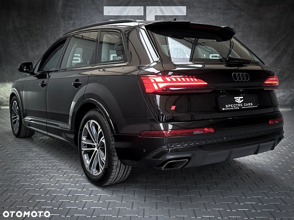 Audi Q7 - 8