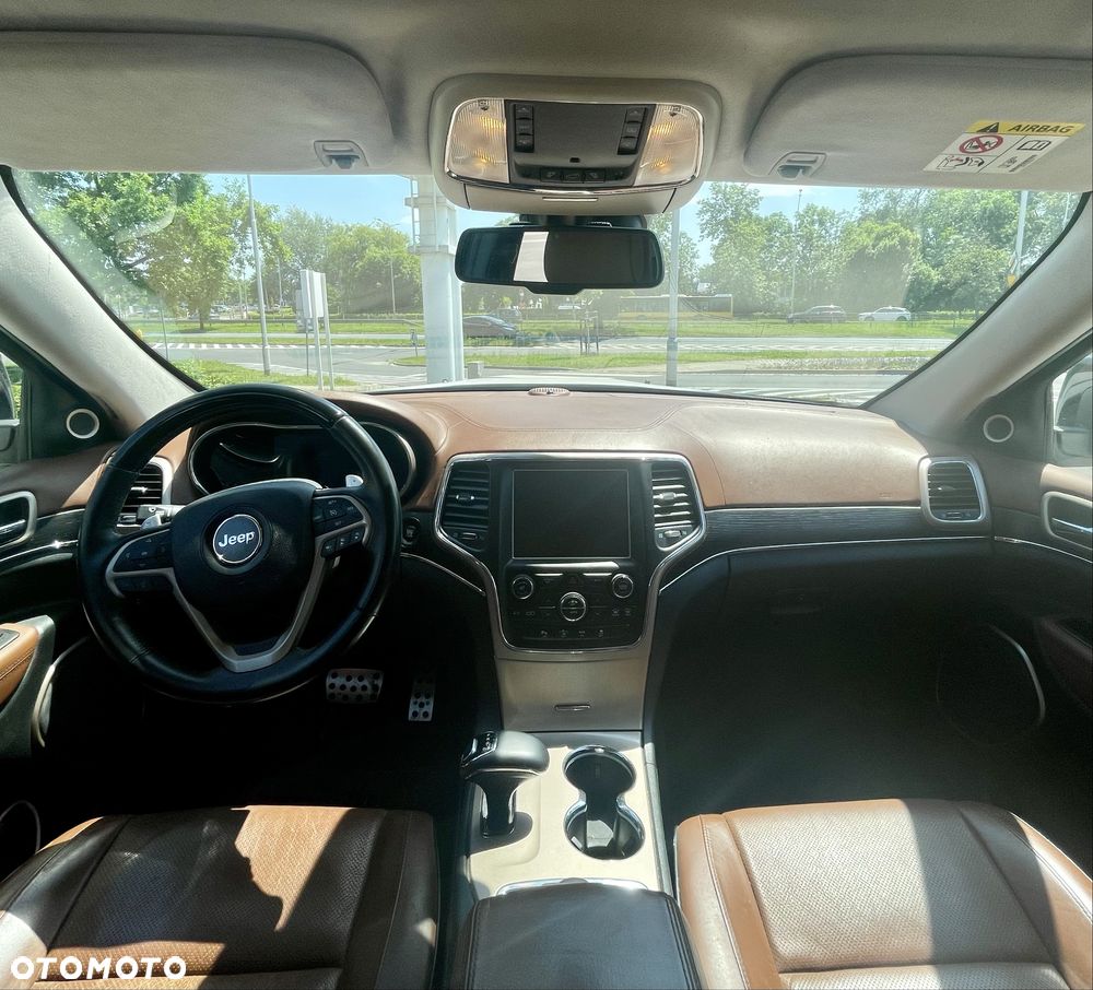 Jeep Grand Cherokee - 8