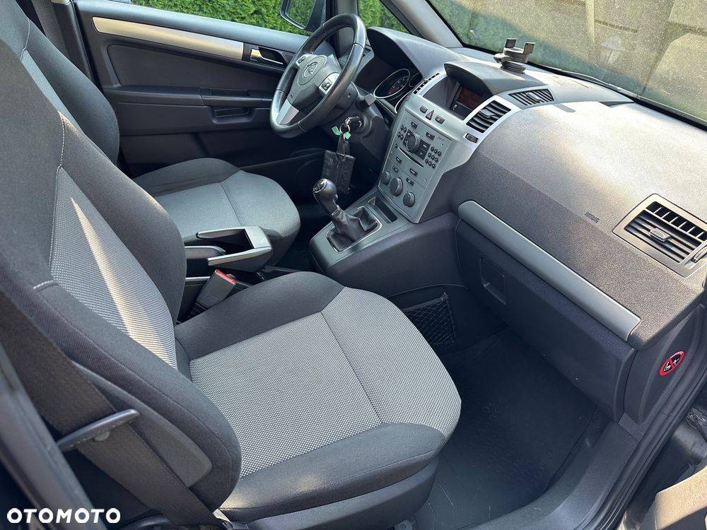 Opel Zafira - 6