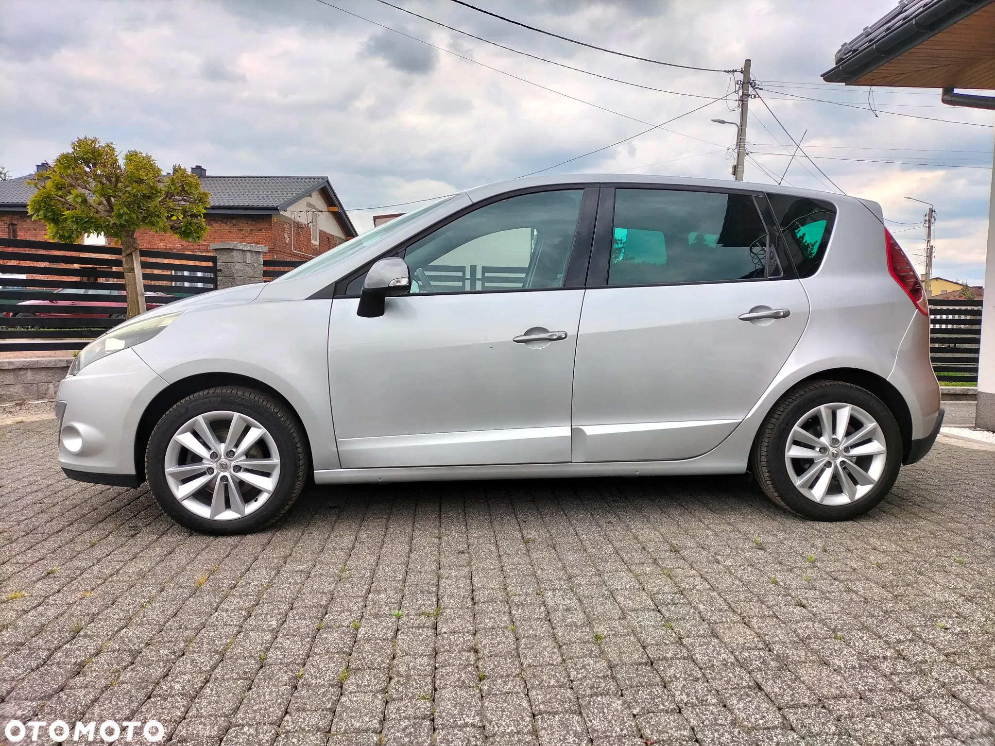 Renault Scenic 1.6 16V 110 Dynamique - 15