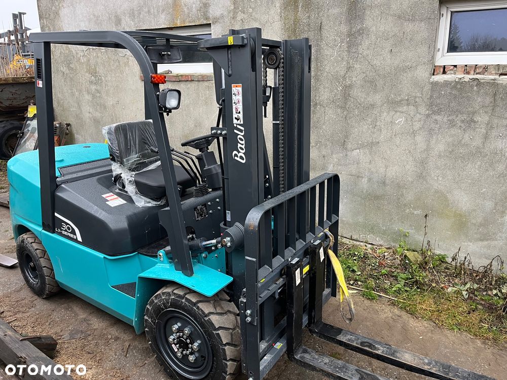 Wózek widłowy Linde  Nowy Widlak BAOLI  3 tony hyster Linde Nissan GPW