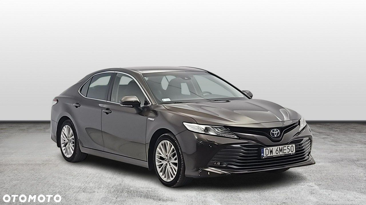 Toyota Camry - 7
