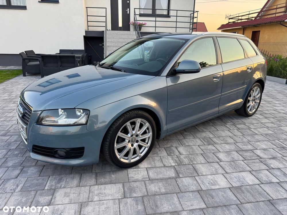 Audi A3 Sportback 1.8 TFSI Attraction - 2
