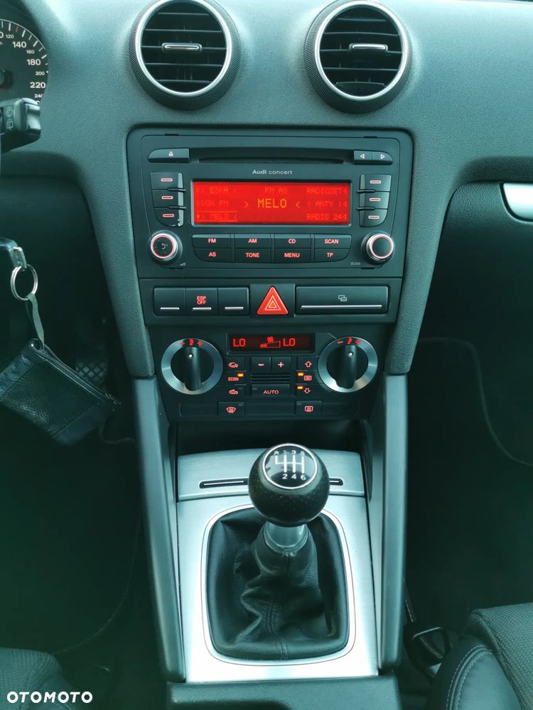 Audi A3 Sportback 1.8 TFSI S line Sportpaket - 8