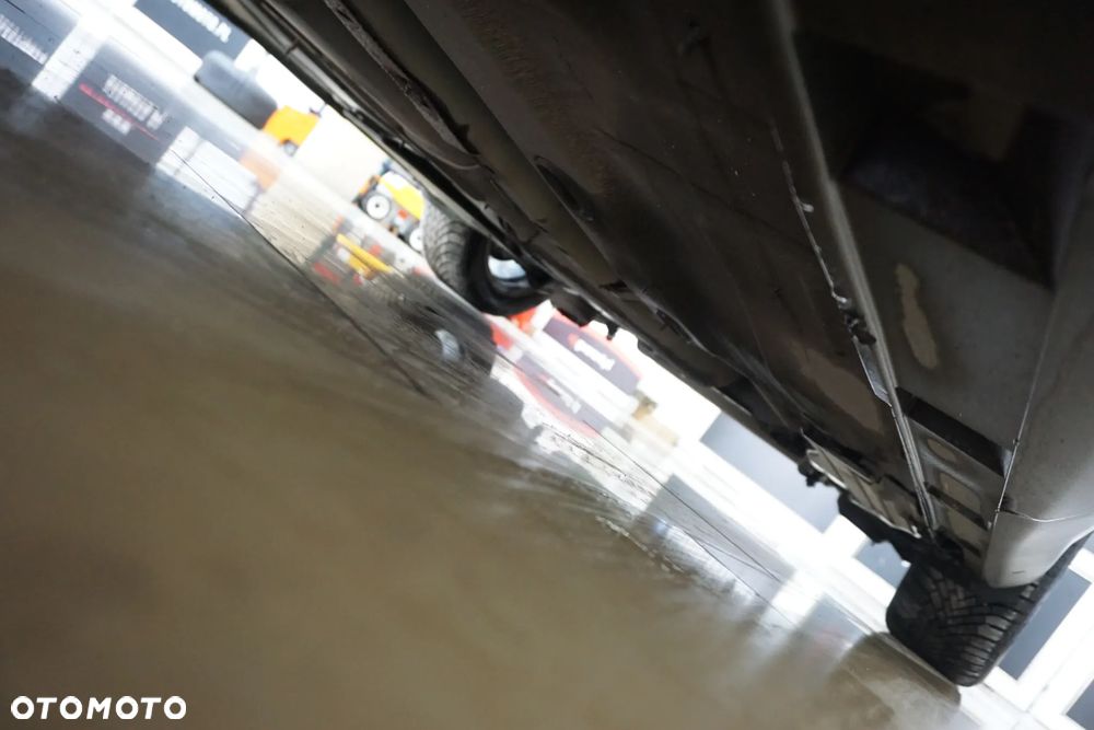 Ford Focus 1.6 FF Ambiente - 14