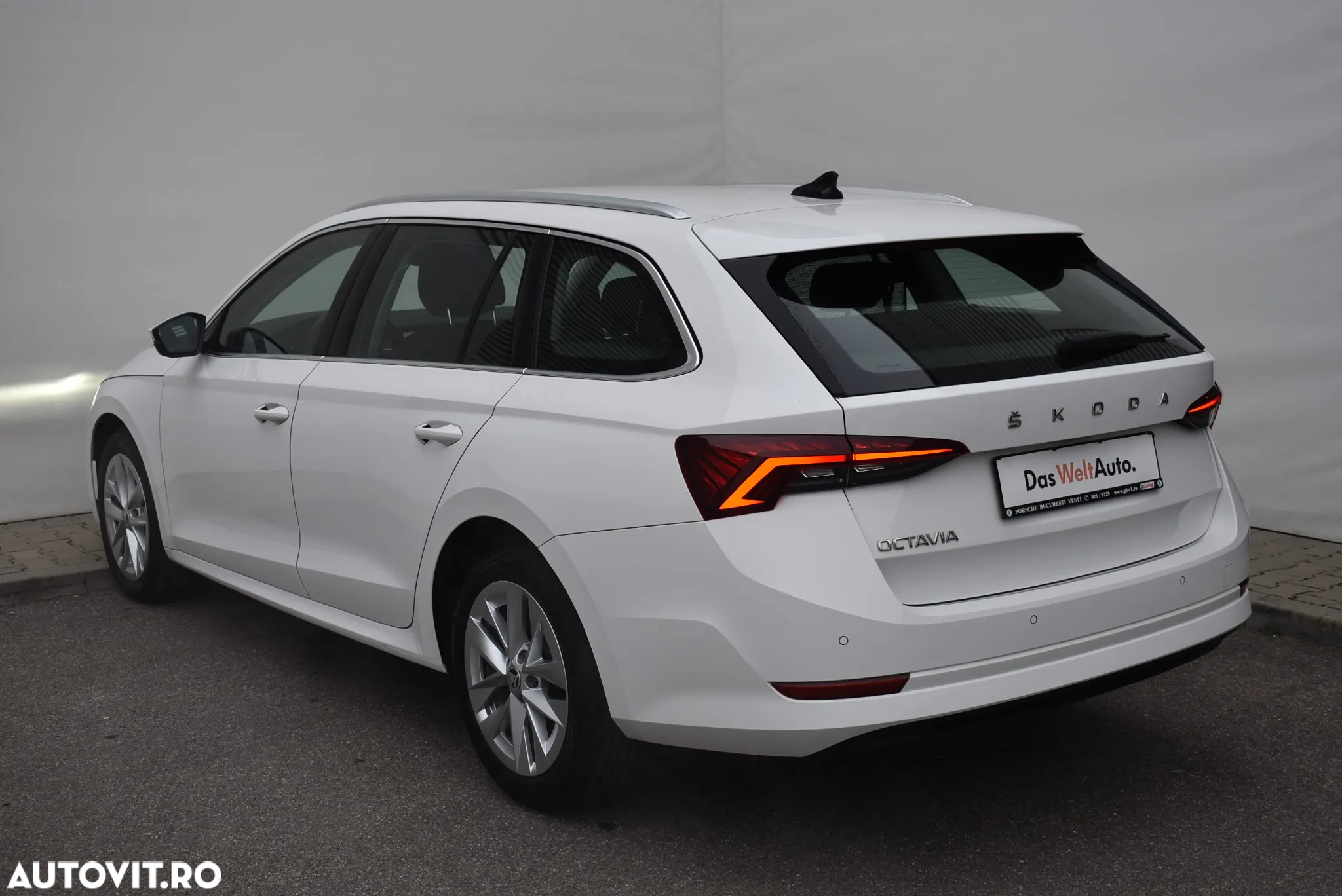 Skoda Octavia 2.0 TDI DSG Clever - 7