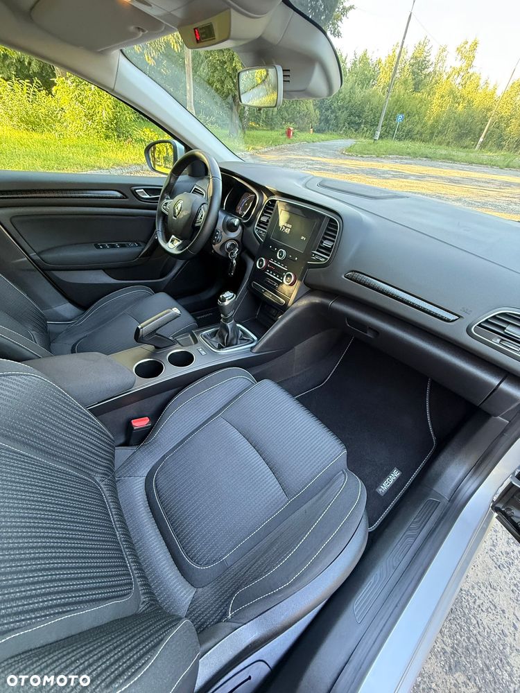 Renault Megane 1.2 Energy TCe Zen - 32