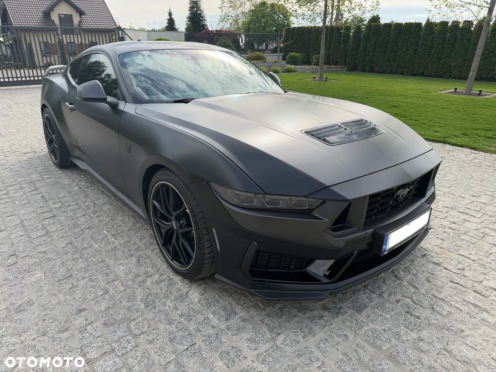 Ford Mustang - 1