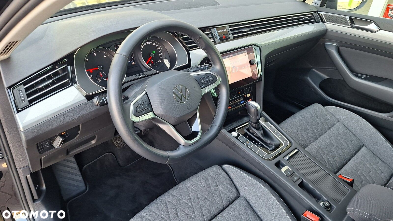 Volkswagen Passat 2.0 TDI EVO Business DSG - 13