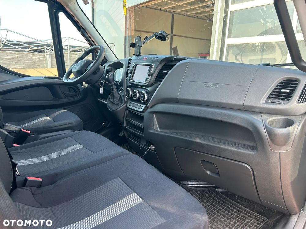 Iveco 50C/35 - 18