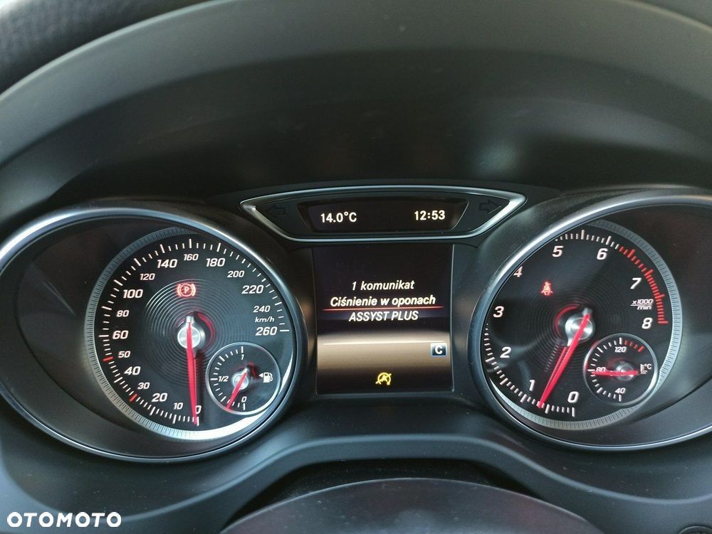 Mercedes-Benz GLA - 22