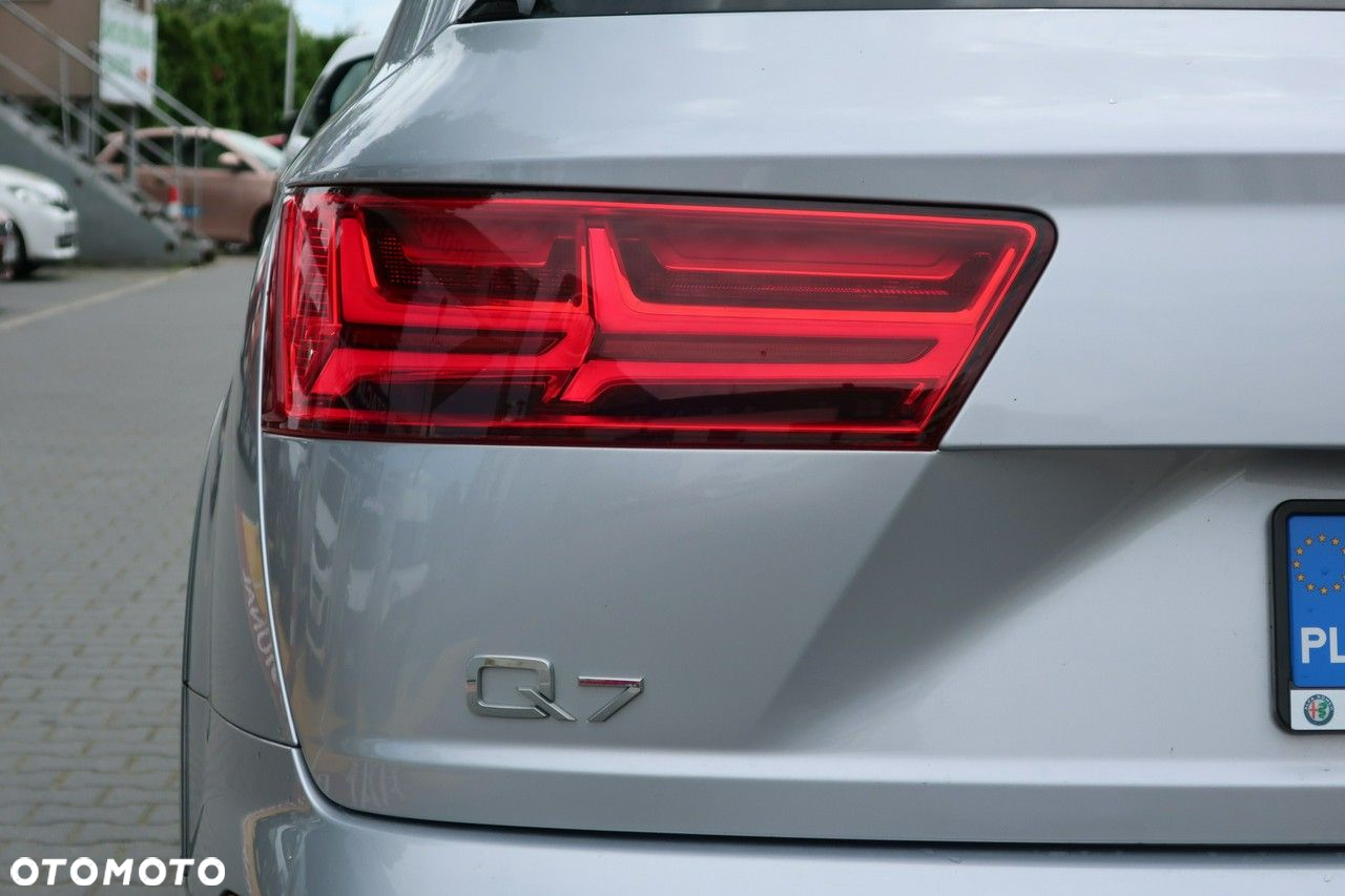 Audi Q7 - 7