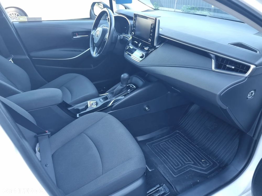 Toyota Corolla 1.8 Hybrid Comfort - 18