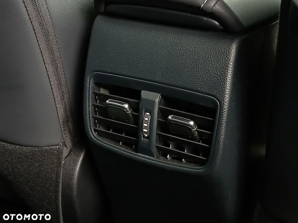 Toyota Corolla - 36