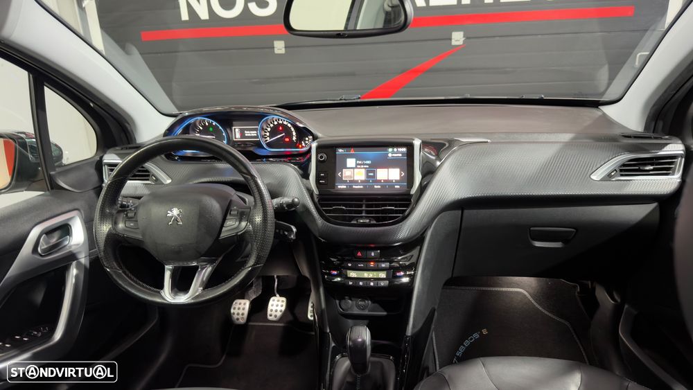 Peugeot 2008 1.2 PureTech Crossway - 16