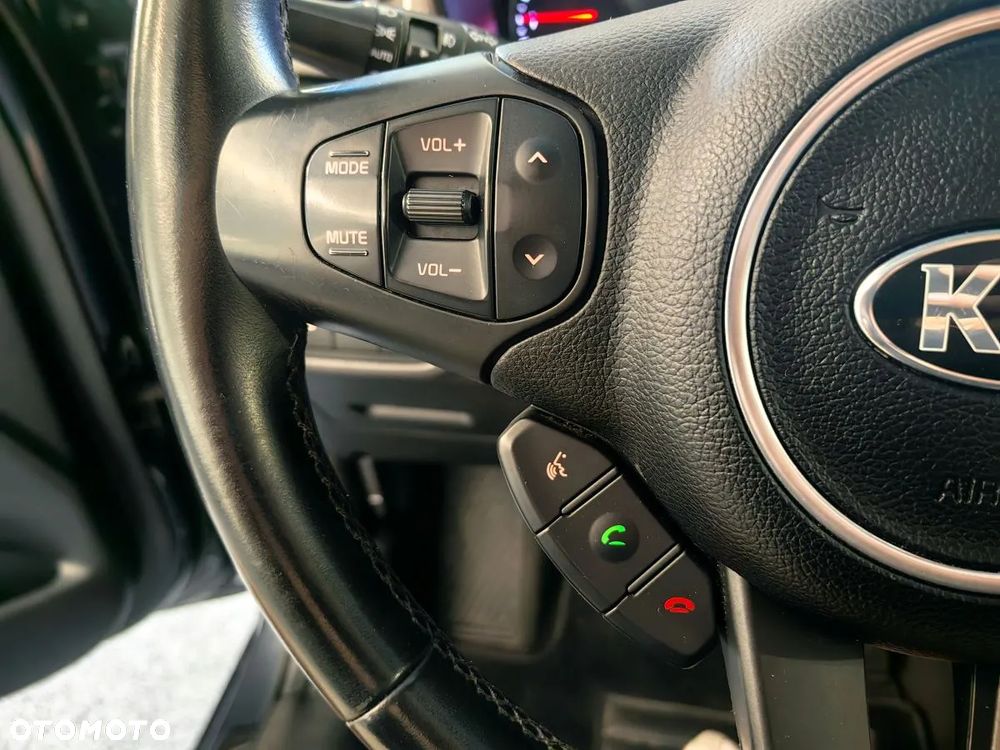 Kia Carens 1.6 GDI ISG Vision - 15