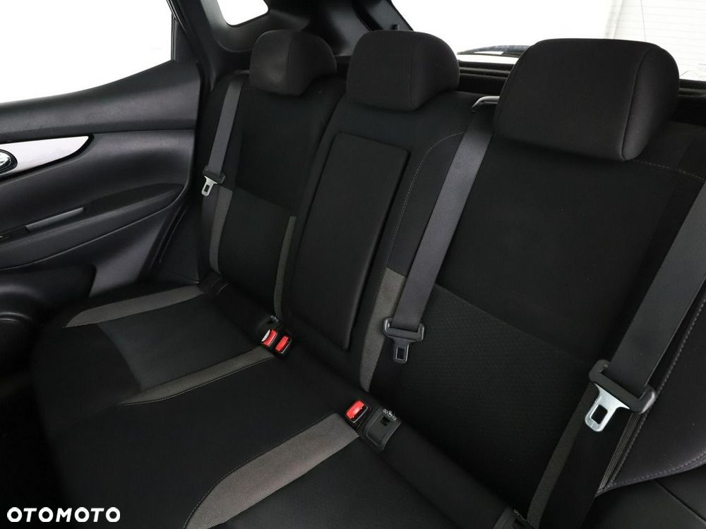 Nissan Qashqai 1.3 DIG-T N-Connecta - 18