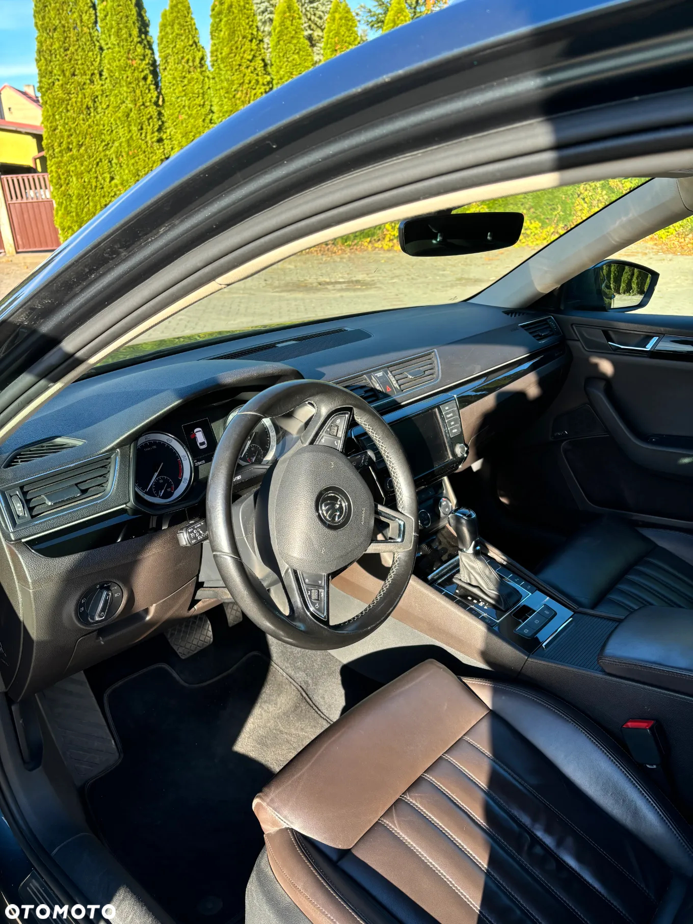 Skoda Superb 2.0 TDI 4x4 L&K DSG - 6