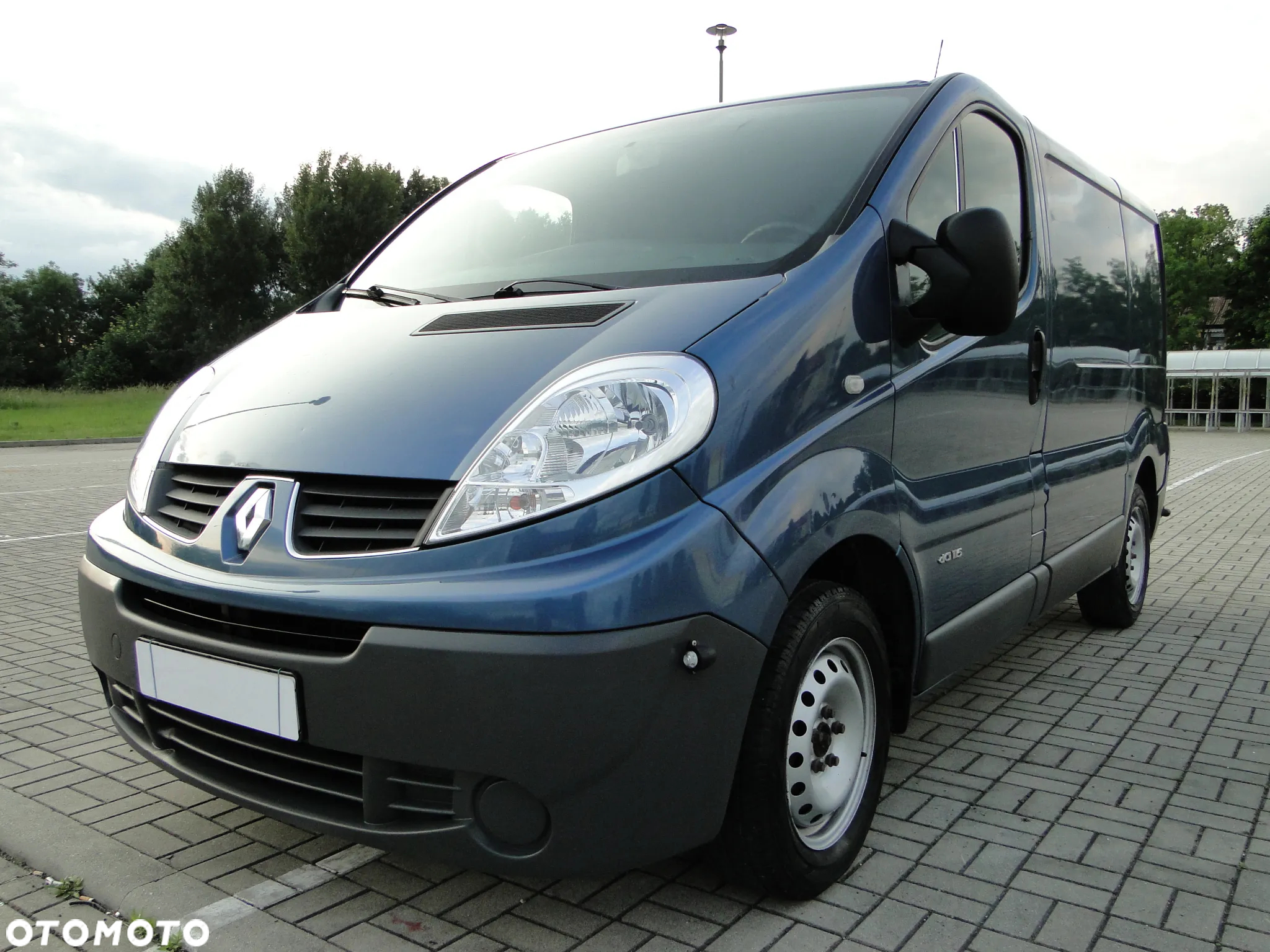 Renault Trafic - 22