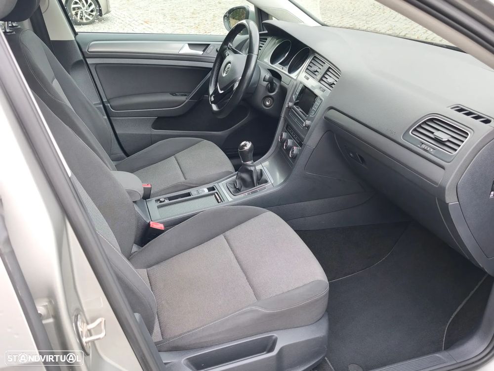 VW Golf Variant - 12