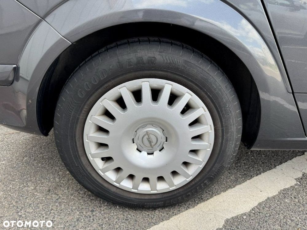 Opel Astra 1.6 - 9
