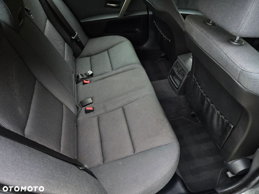 BMW Seria 5 - 27