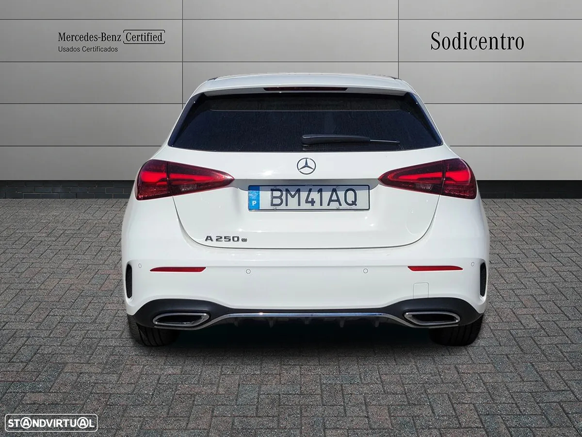 Mercedes-Benz A 250 e - 6