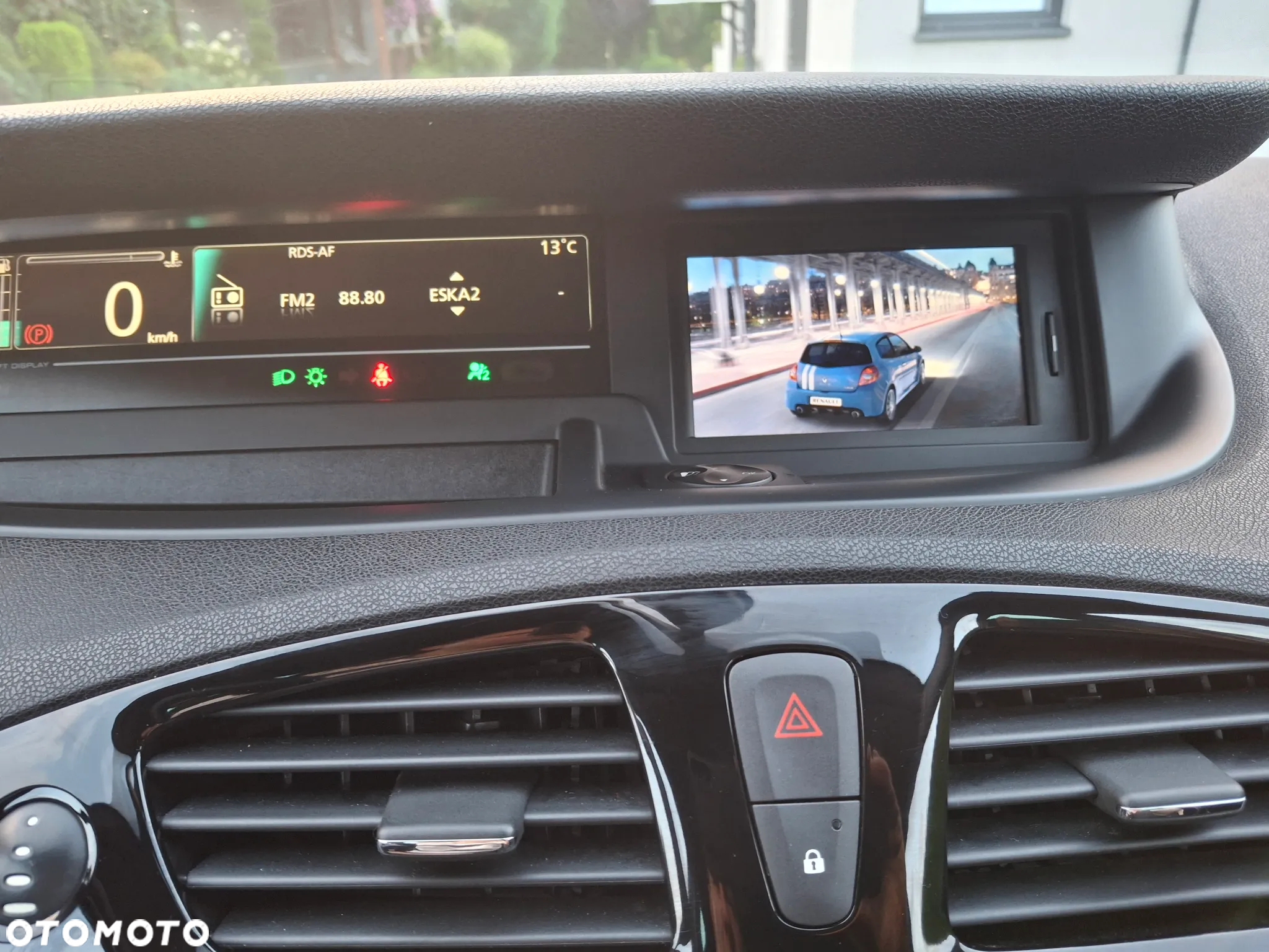 Renault Scenic ENERGY TCe 115 Bose Edition - 36