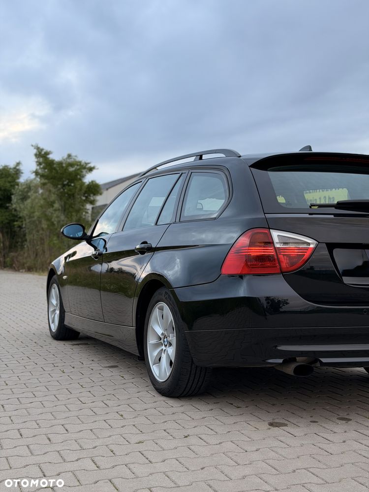 BMW Seria 3 320d DPF - 10