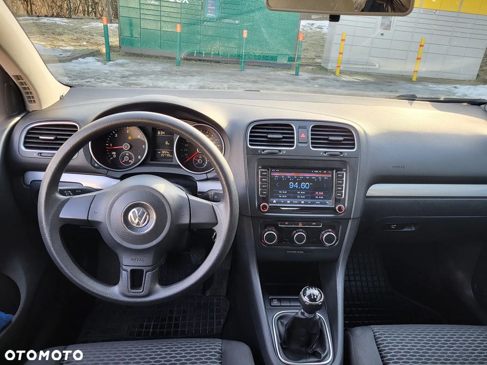 Volkswagen Golf - 31